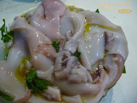 pasta con crema di patate ai calamari