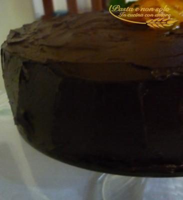 Torta multistrato al cioccolato